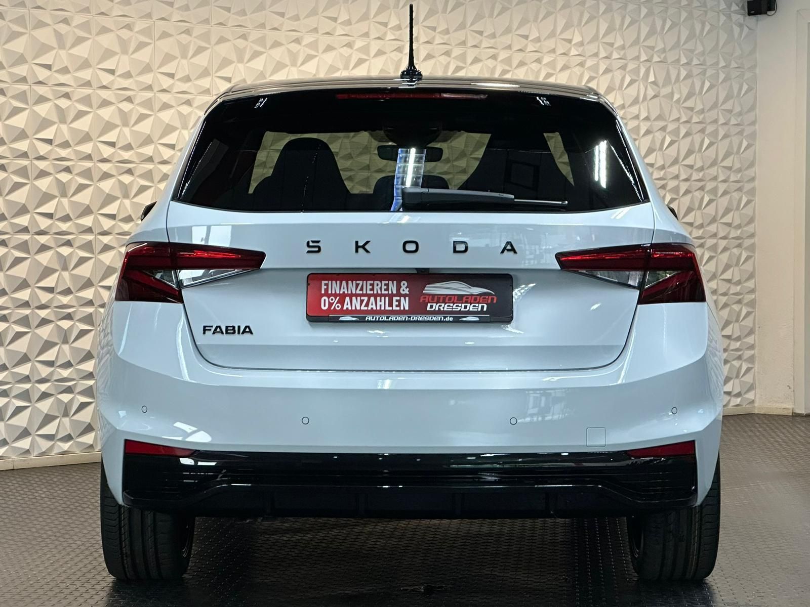 SKODA Fabia 1.5TSI MONTE CARLO* LED#SHZ#LH#FH#ACC#SPUR - Image 6
