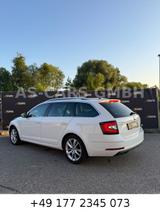 Skoda Octavia Combi 2.0 TDI *BUSINESS PAKET*SHZ HINTEN - Skoda Octavia: Business