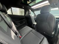 Volkswagen T-Roc 1.5 eTSI DSG R-Line PANO AHK MATRIX 4JGAR bei Autohaus Landmann & Maier OHG