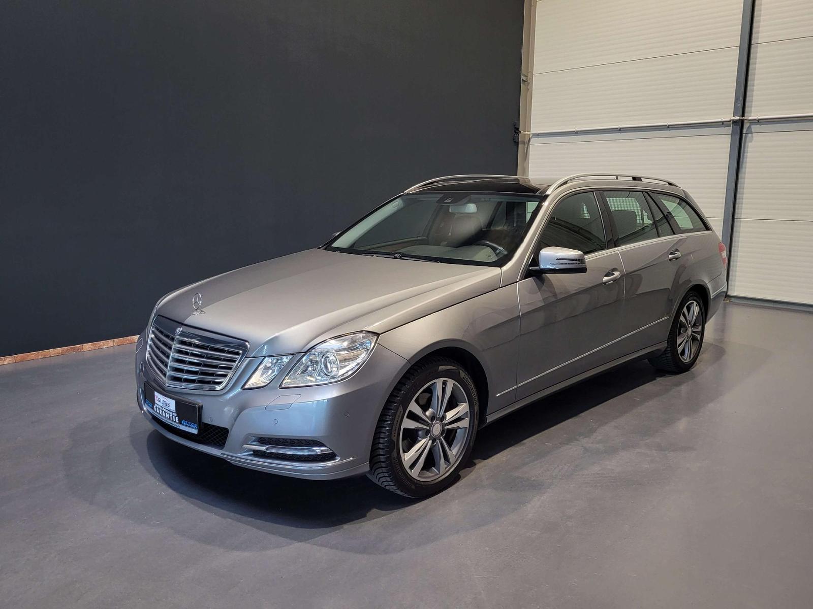 Mercedes-Benz E 200 CGI BlueEfficiency *Navi| LED| AHK*