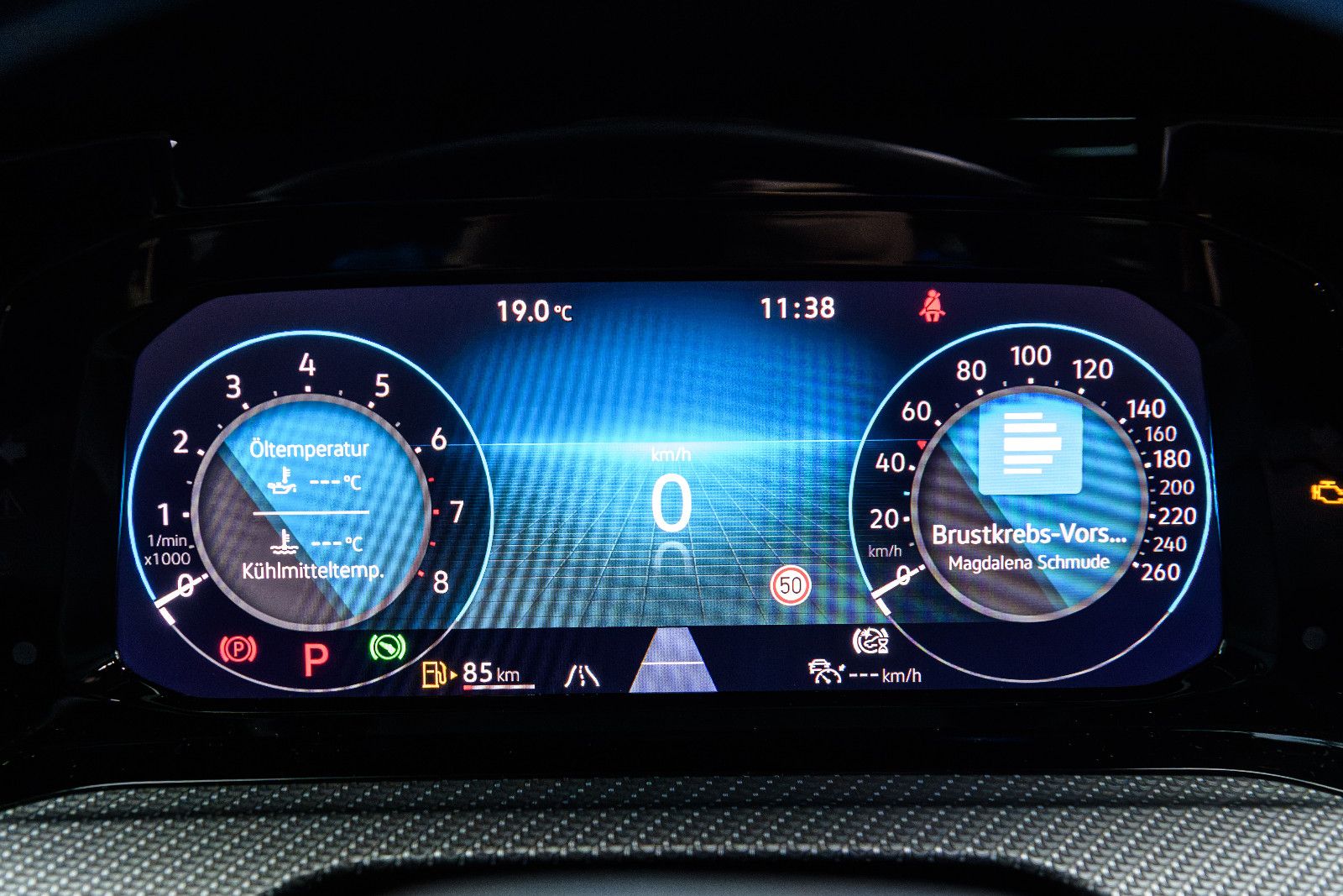 Fahrzeugabbildung Volkswagen Golf Variant R-Line eTSI DSG+AHK+Kamera+Pano