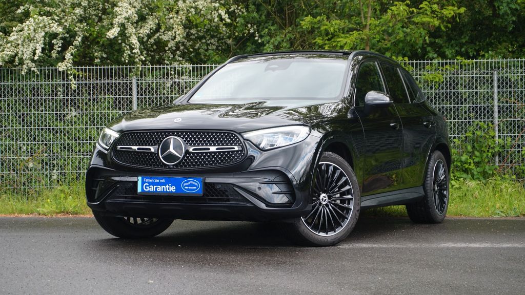 Image of Mercedes-Benz GLC 300
