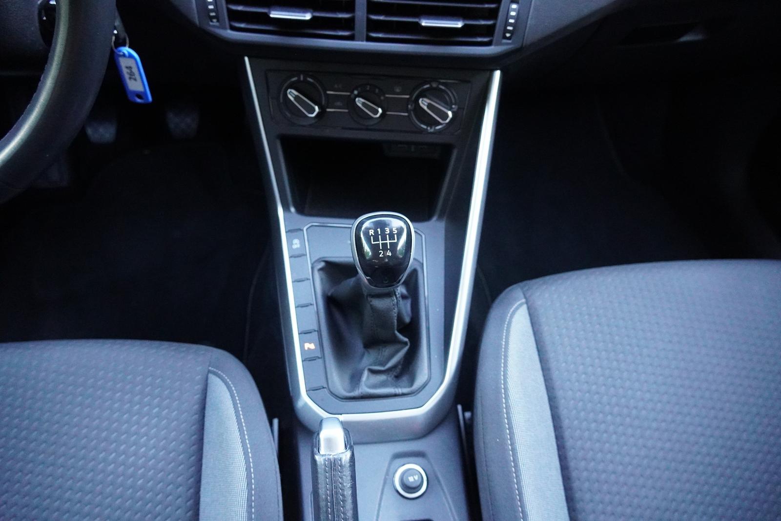 Volkswagen Taigo 1.0 TSI Life Digitales Cockpit DAB LED PDC