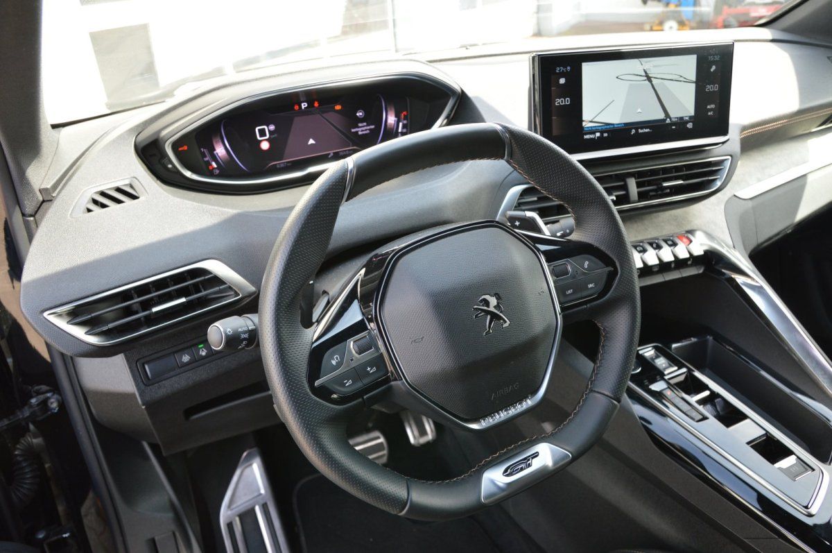 Fahrzeugabbildung Peugeot 3008   GT LED Navi ACC Shz Alu