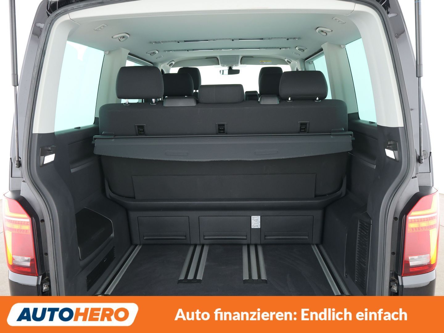 Volkswagen T6 Multivan 2.0 TDI Comfortline FWD Aut. NAVI foto 18