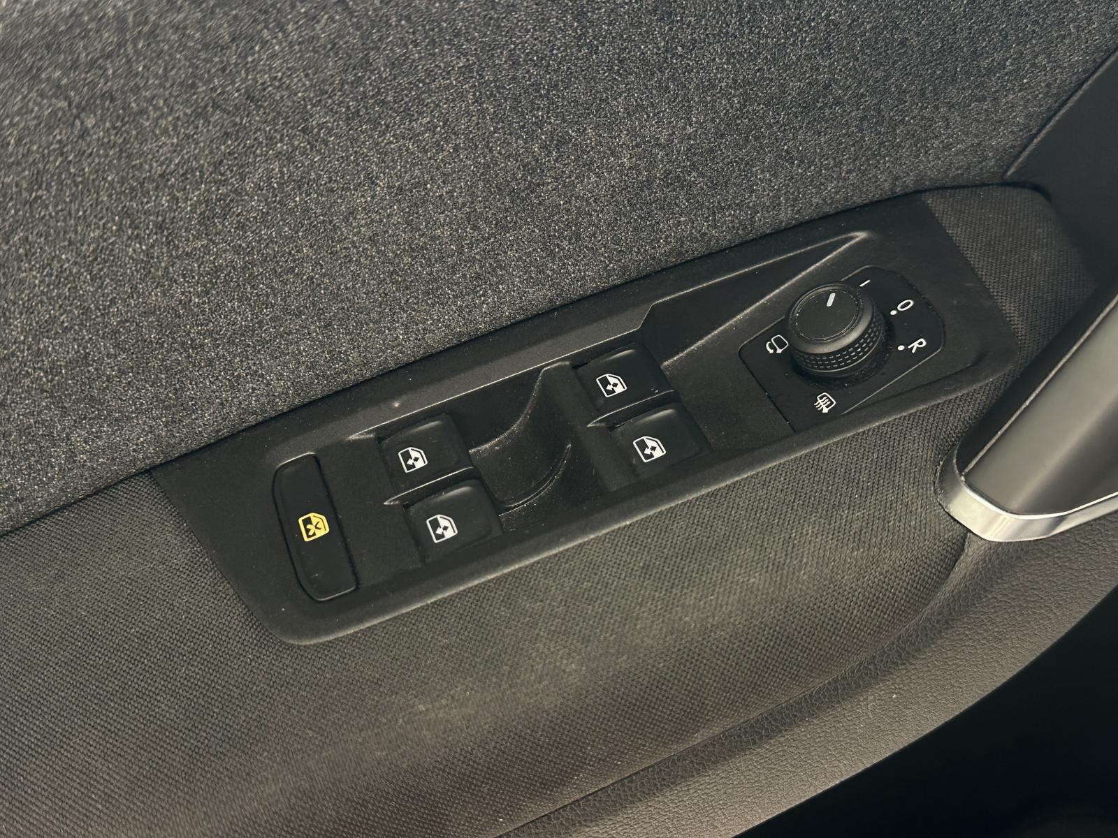 Volkswagen Touran Move 7Sitze AHK LED ACC SHZ PDC WSS heiz., миниатюра 26