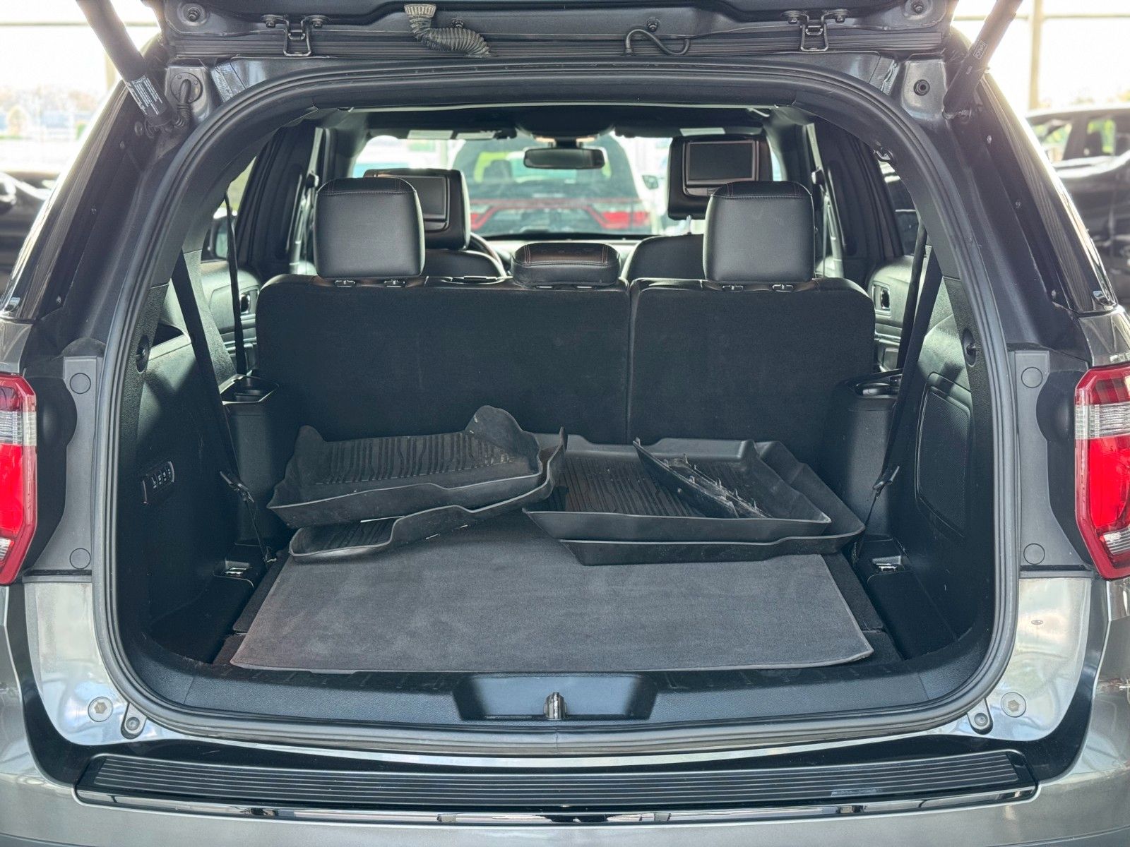 Fahrzeugabbildung Ford Explorer Sport 3,5 V6 4WD Automatik 7-Si.  PANO