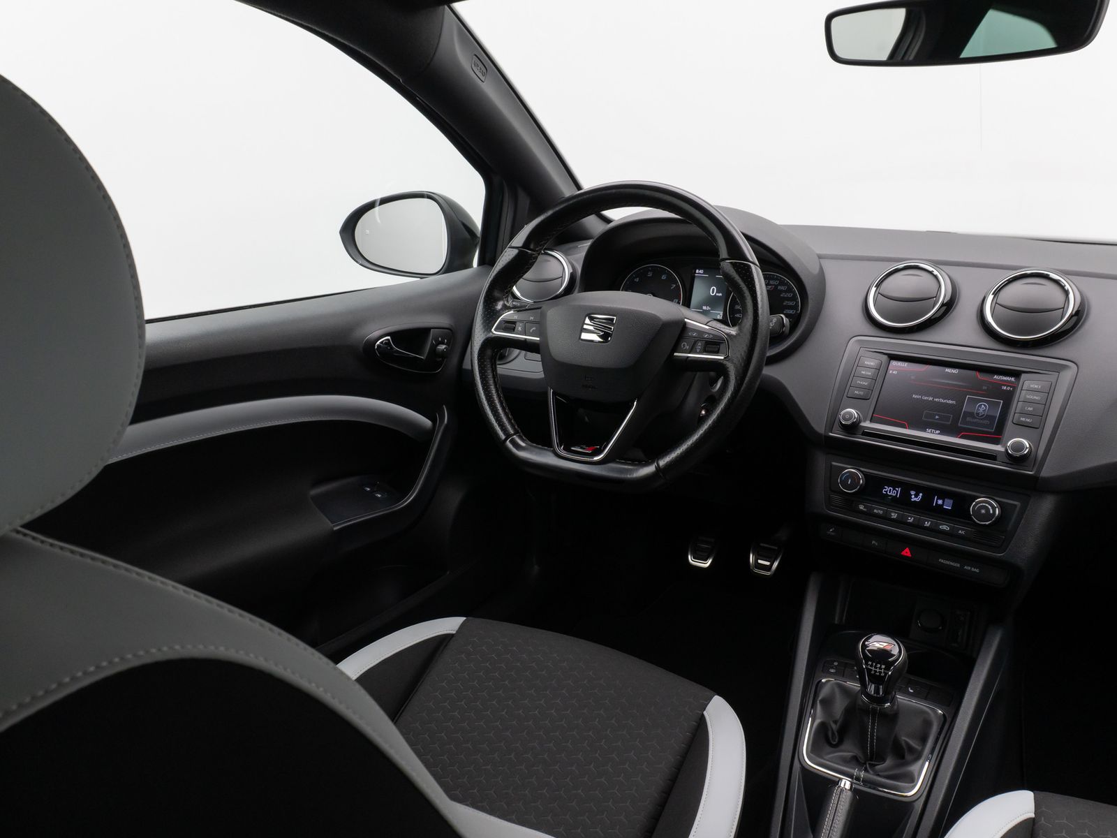 Fahrzeugabbildung SEAT Ibiza SC Cupra Bi-Xenon PDC 8Fach Tempomat Sport