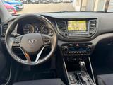 Hyundai TUCSON 2.0 CRD - Hyundai TUCSON: 2.0