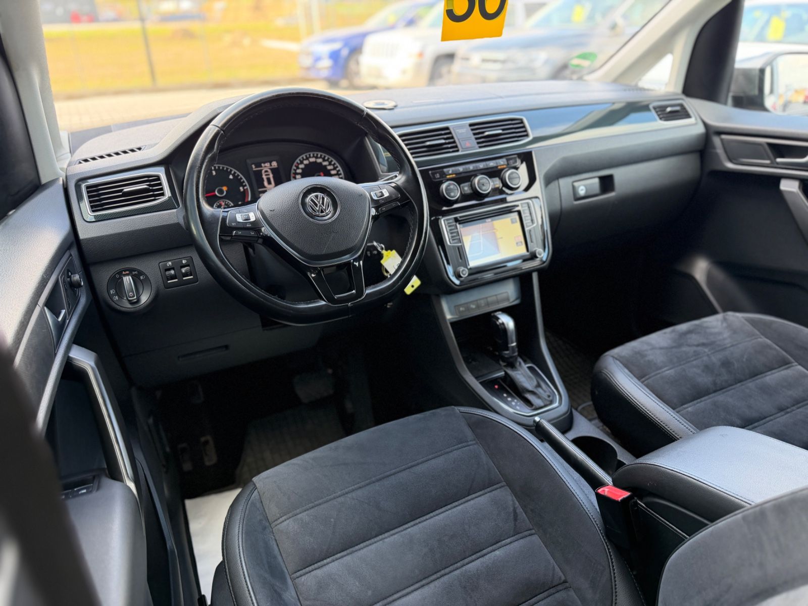 Caddy Maxi Highline 2.0 TDI DSG Navi BI-Xenon