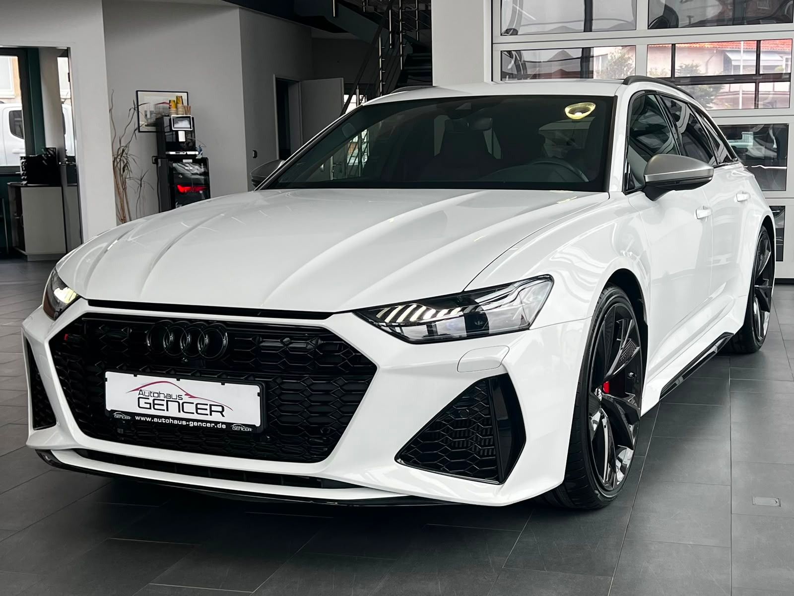 Audi RS6 Avant 4.0 TFSI quattro "Laser/B&O/Head-Up"