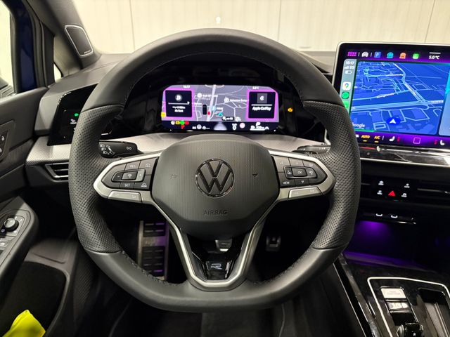 Golf VIII R-Line 2.0 TDI DSG IQ.LIGHT ACC NAVI