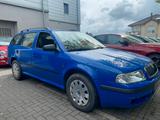 Skoda Octavia Combi Tour 1.6 Schiebedach Klima - Skoda Octavia aus 2009: Tour