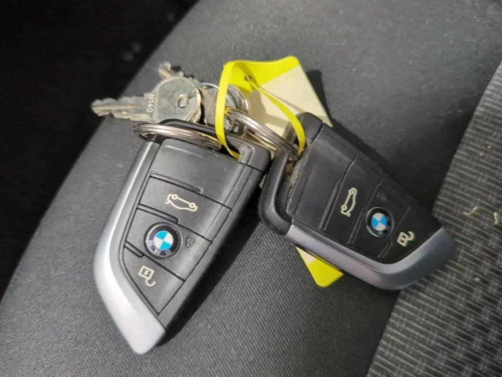BMW X1 sDrive18d Advantage AHK Pano S-Dach AUT PDC foto 11