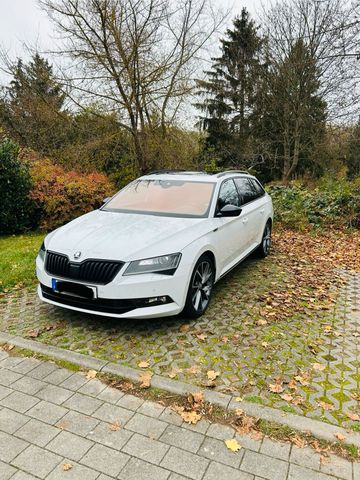 Skoda Superb 2.0 TSI 4x4 Sportline