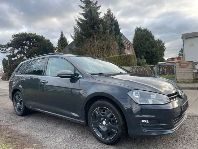 Volkswagen Golf VII Variant 1.6 BMT *Navi*AHK*PDC*