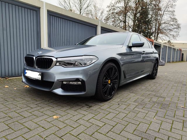 BMW 540 i xDrive M Sport *B&W *NAVI-PROF*H...