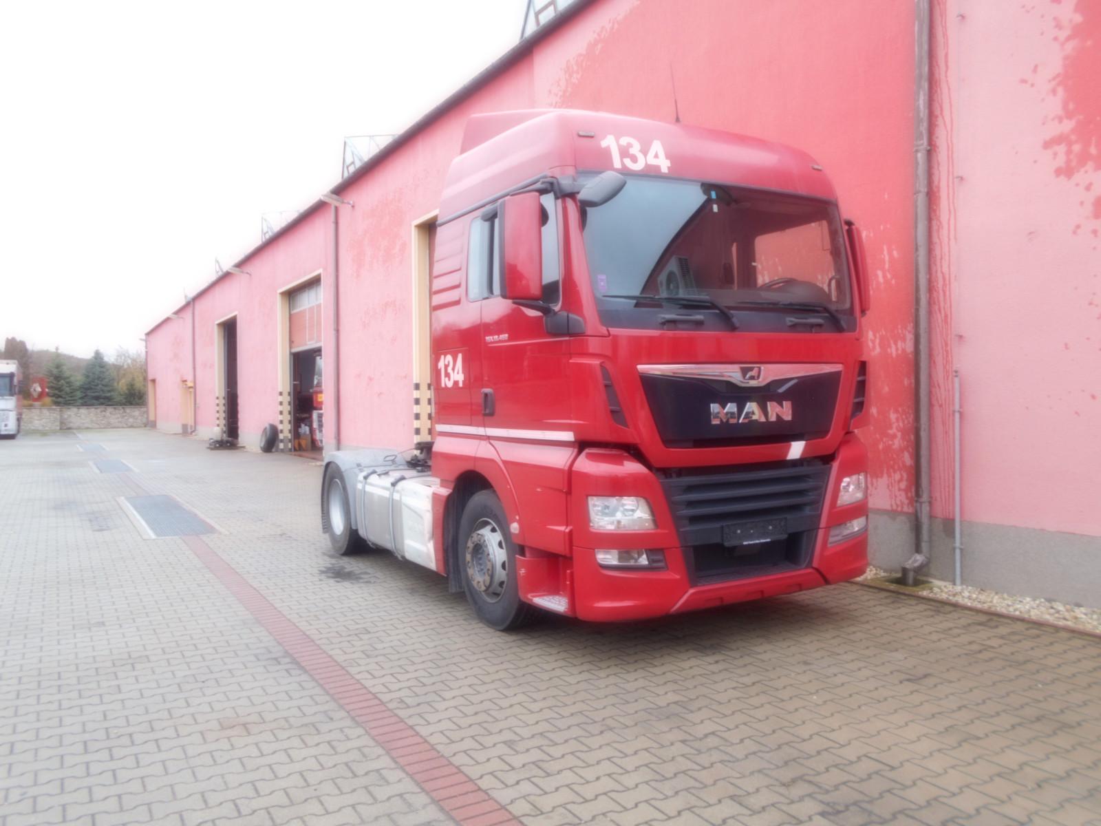 MAN TGX460