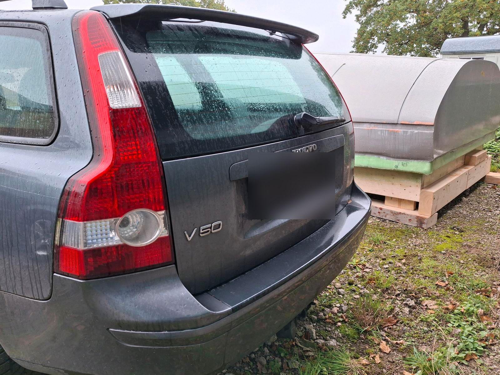 Volvo V50 2005 — interior