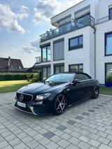 Mercedes-Benz E 300 Autom. - - Mercedes-Benz E 300 mit Benzin-Antrieb: Cabrio