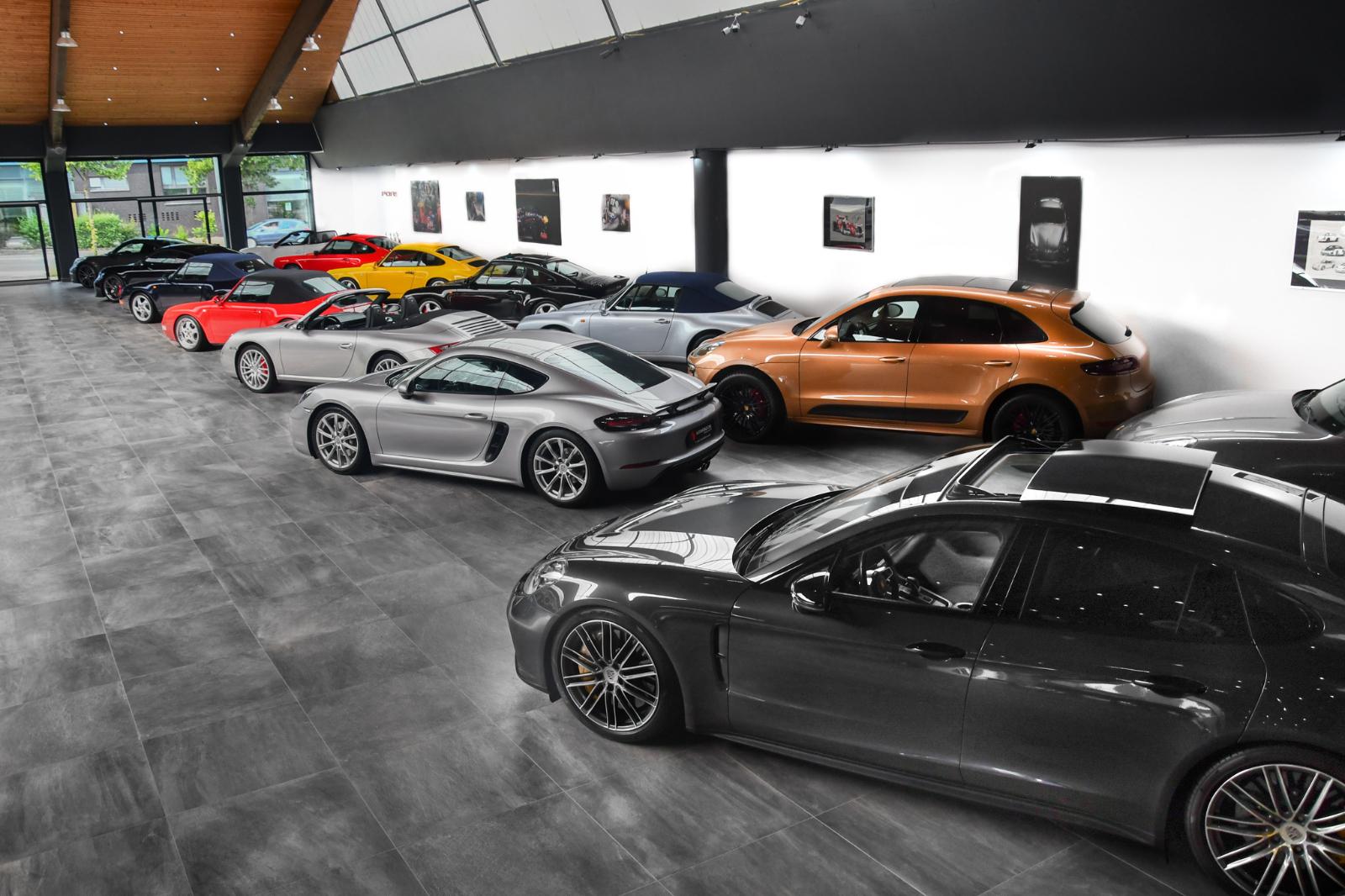 showroom-image-bottom