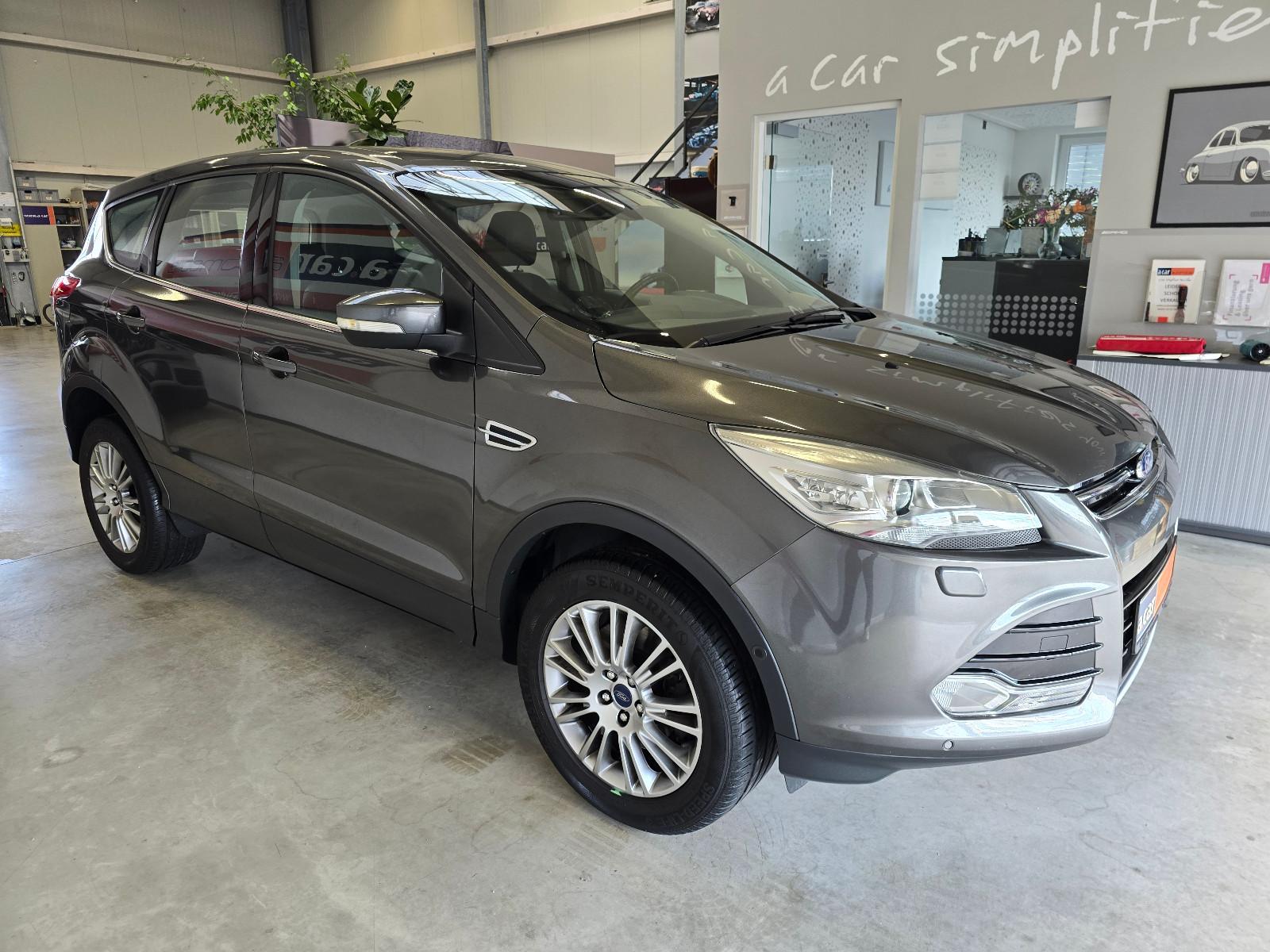 Ford Kuga Titanium|4X4|Zahnriemen ersetzt 124.016km|
