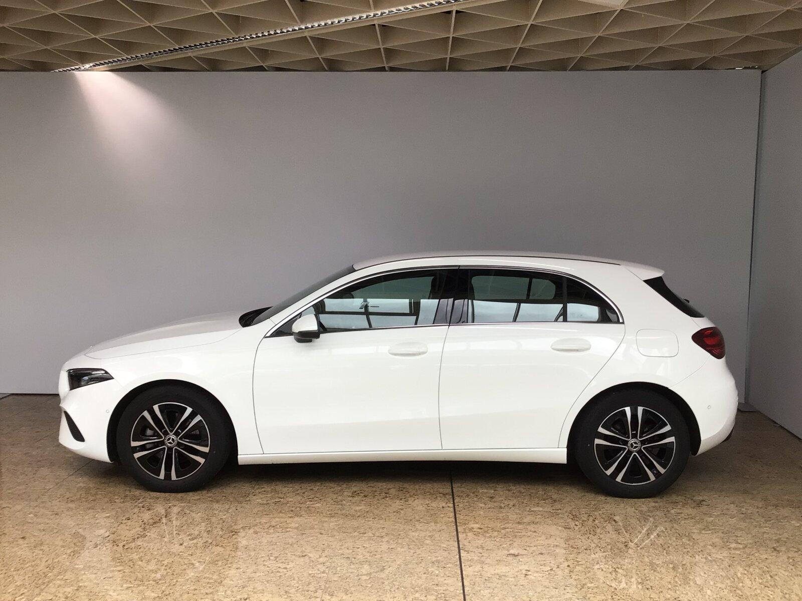 Mercedes-Benz A 180 Progressive Line Advanced/AHK/MBUX/VKZ/LED