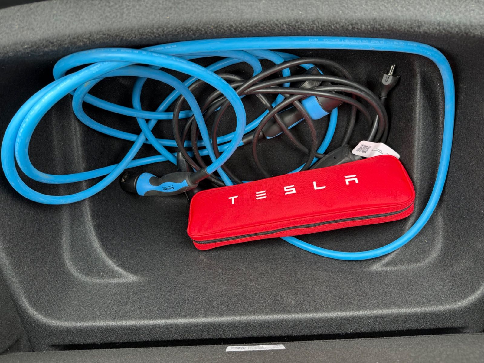 Tesla Model Y SR RWD | 8FACH| Neu TüV | Garantie Tesla foto 24