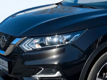Nissan Qashqai 1,3 Zama AHK Glasdach