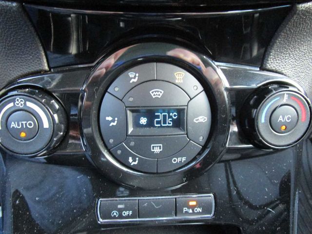 Fiesta  5-Türer 1.0 EB Titanium/Navi/PPS/SHZ/FSB