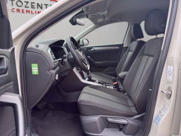 Volkswagen T-Roc - 9