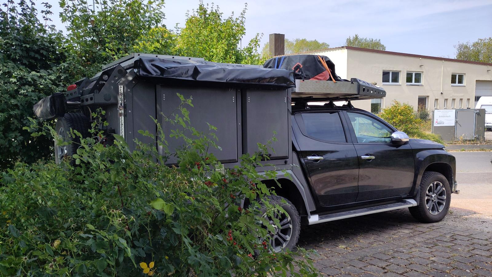 Mitsubishi L200 mit Crawler Camping Aufbau