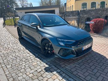 Bild 2 Audi RS3 Sportback 2.5 TFSI quattro S tronic