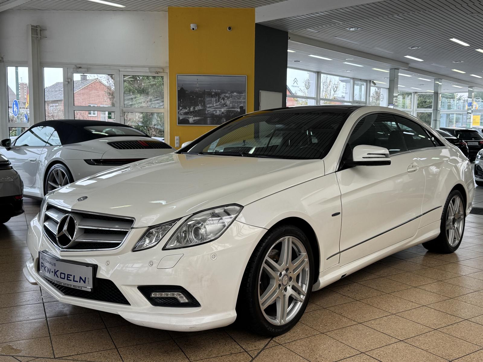 Mercedes-Benz E 250 CDI*AMG-LiNE*PANO*SiTZHZG*LEDER*