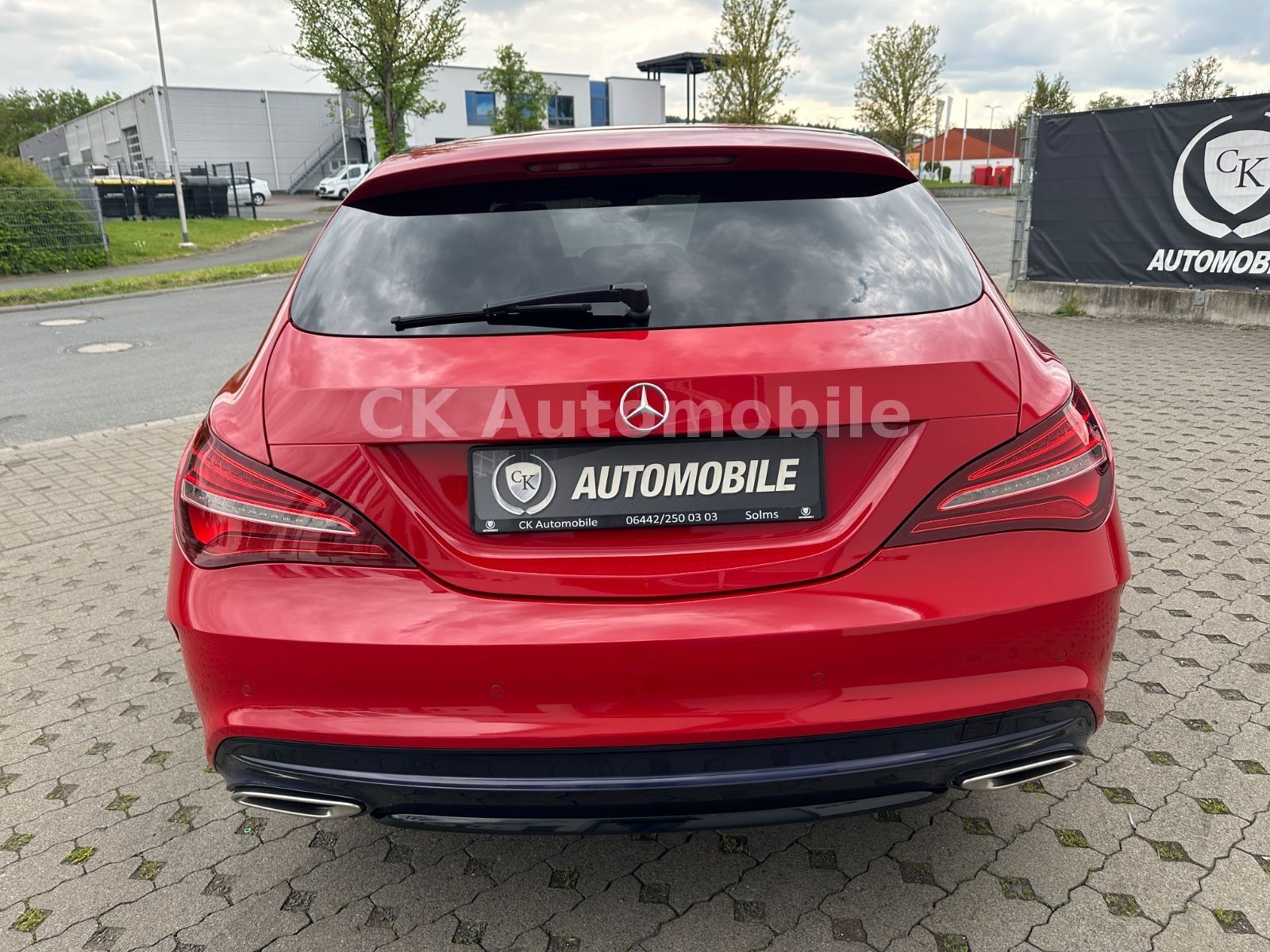 Fahrzeugabbildung Mercedes-Benz CLA 200 Shooting Brake AMG-Line/Night-Paket/LED