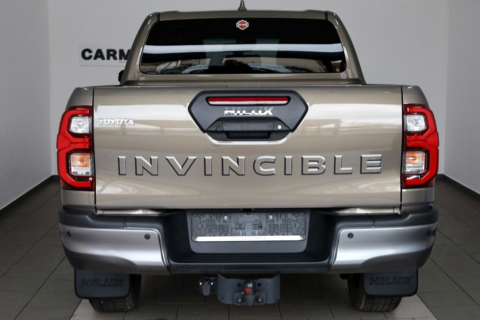 Fahrzeugabbildung Toyota Hilux Double Cab Invincible,ACC,Nav,AHK,Garantie