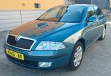 Skoda Octavia 1.6 FSI Ambiente - Skoda Octavia: Fsi