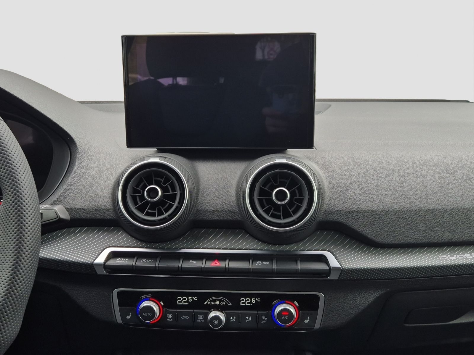 Audi SQ2 - Bild 16