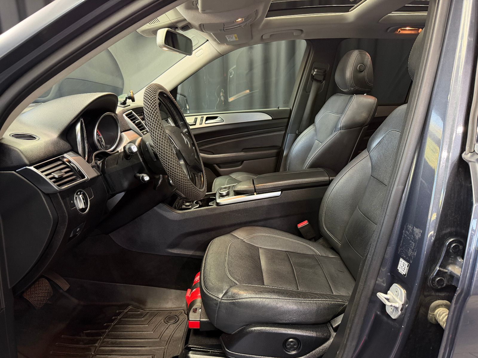 Fahrzeugabbildung Mercedes-Benz ML 350 4Matic |AHK|LUFT|PANO|U-FREI