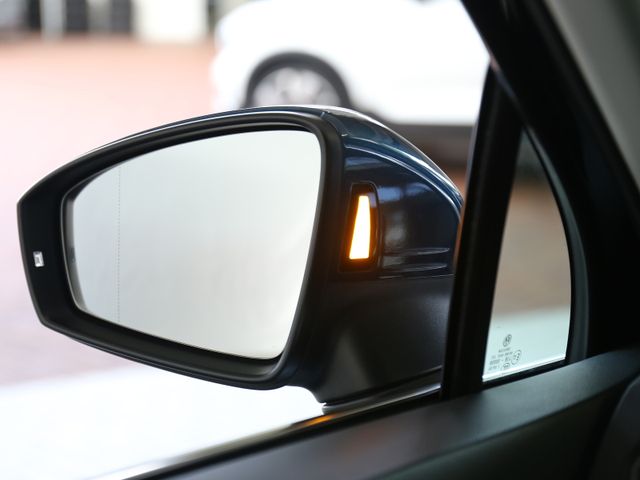 Volkswagen Tiguan DSG ELEGANCE LED MATRIX IQ ACC KAMERA