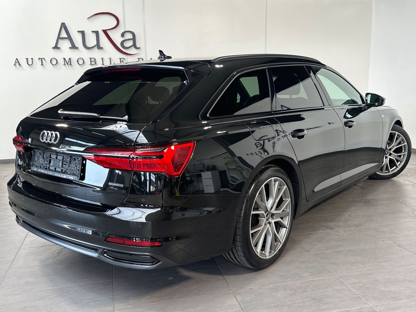 Fahrzeugabbildung Audi A6 Avant 40 TDI Qu S-Line Black NAV+LED+360°+AHK