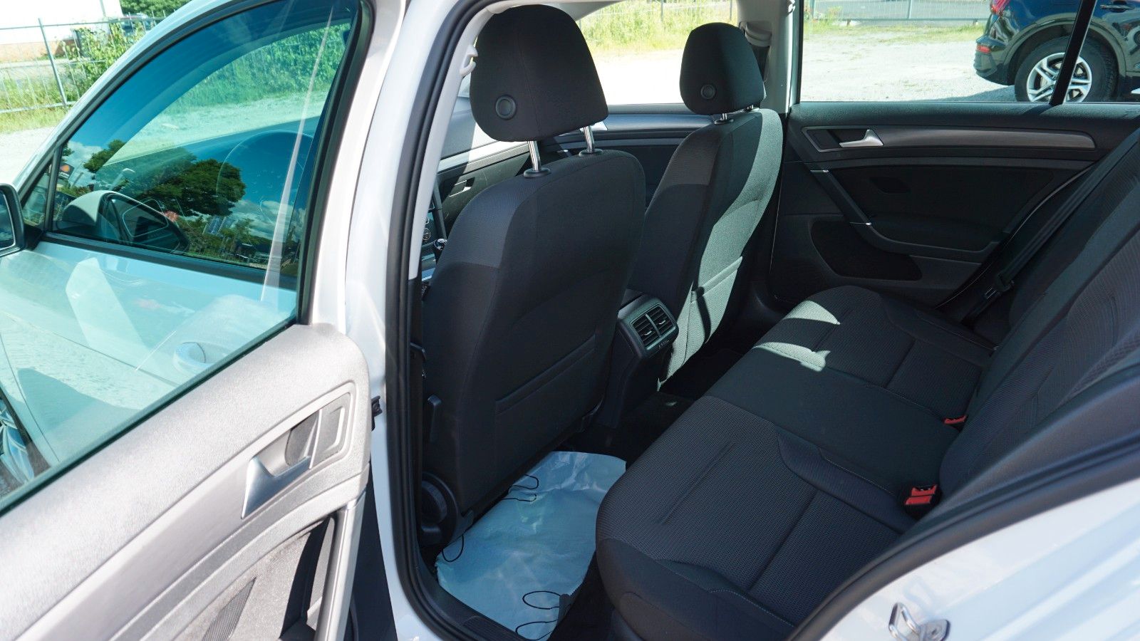 Fahrzeugabbildung Volkswagen Golf VII Variant Comfortline ACC,Navi,SH,PDC