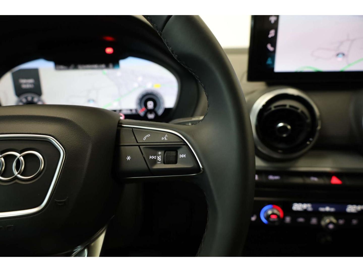 Audi Q2 40 TFSI quattro Advanced NAV/SH/LED/VCP/RFK, миниатюра 16