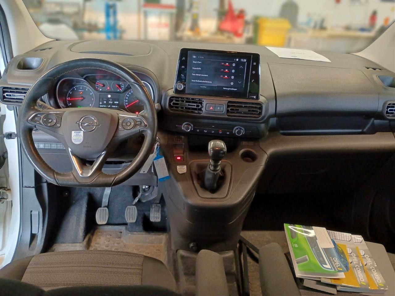 Fahrzeugabbildung Opel Combo Life 1.5D ELEGANCE NAVI/LED/KAMERA/SH/DAB+