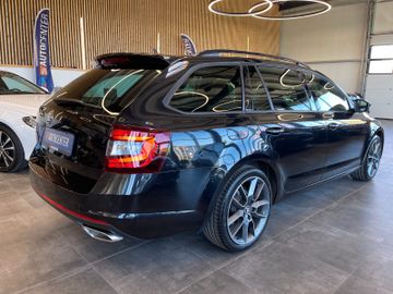 Skoda Octavia Combi RS 4x4 *PANO*NAVI*STANDHEIZUNG*AHK