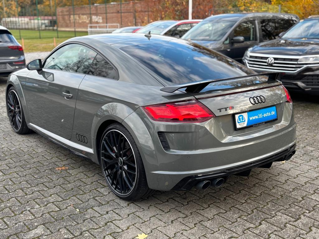 Audi TTS