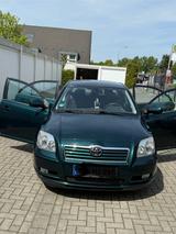 Toyota Avensis 1.8-l-VVT-i Executive Automatik Exec... - Toyota Avensis Gebrauchtwagen in Mülheim (Ruhr)