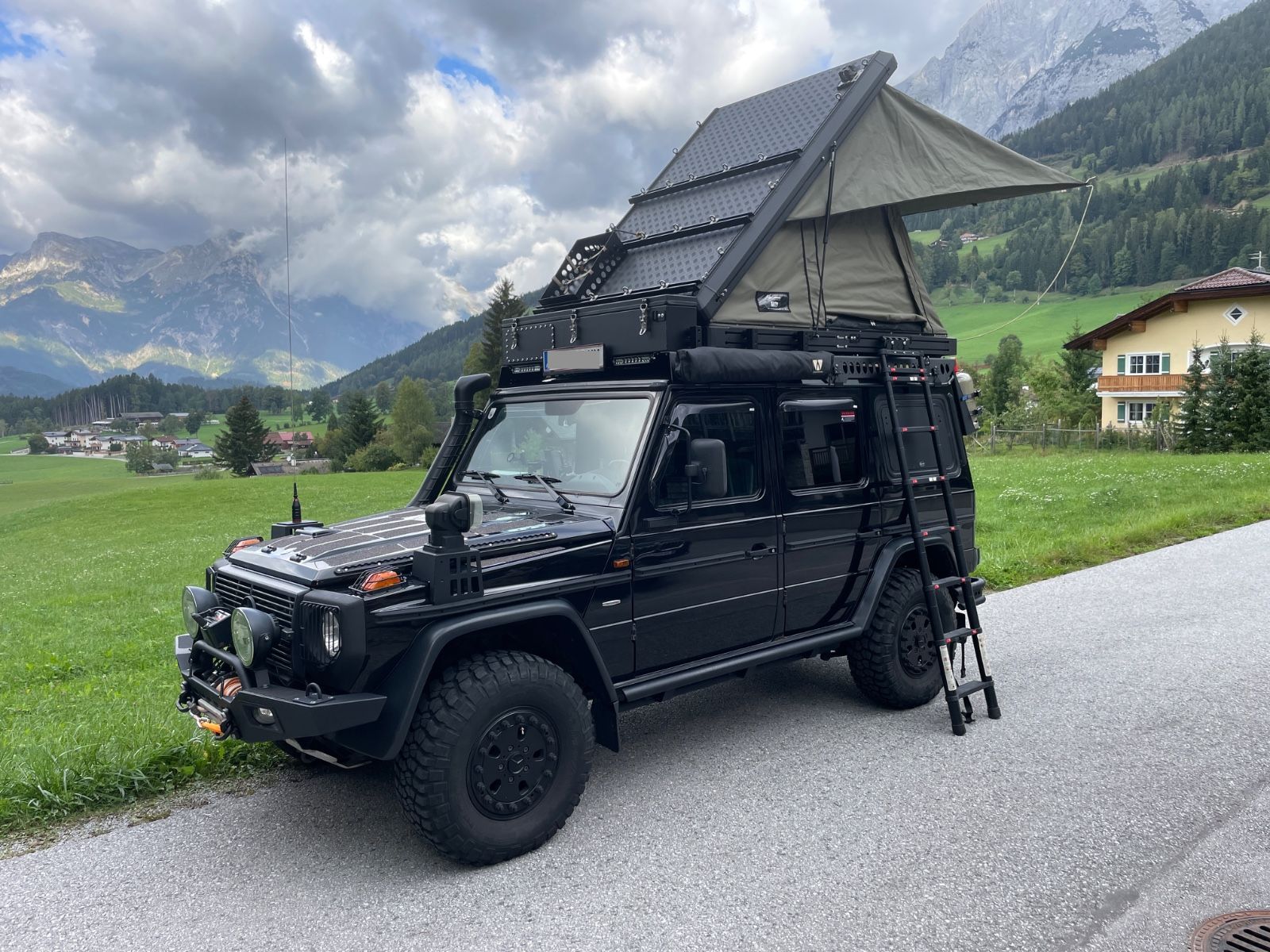 2011 Mercedes Benz G 300