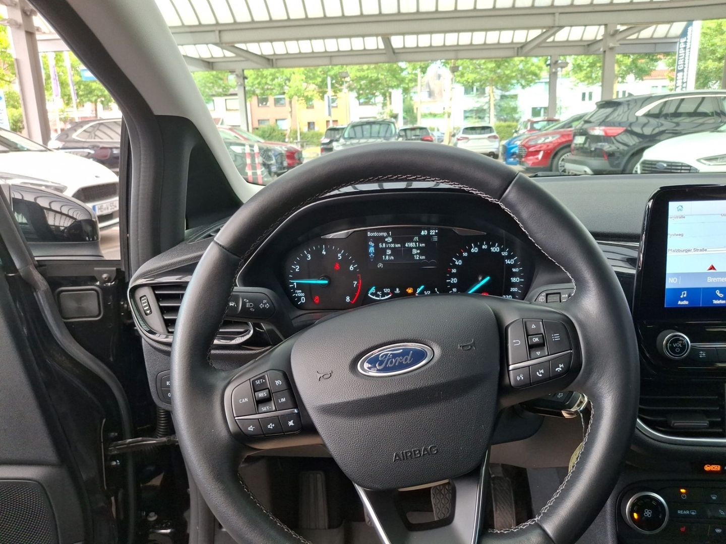 Fahrzeugabbildung Ford Fiesta Cool & Connect 1.0  PPS/NAVI/TEMP/Winterp