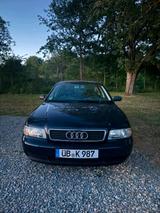Audi a4 1,6 l muss schnell weg - Audi A4 aus 1995 mit Benzin-Antrieb: Limousine